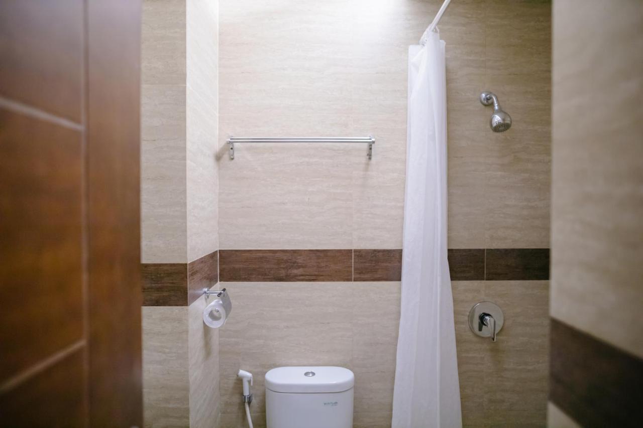 Biz Hotel City Center امبون المظهر الخارجي الصورة